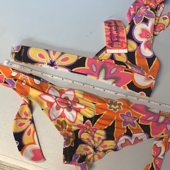 Flower Power Retro Halter Side-Tied Scrunch Bikini - Picture 9 of 11